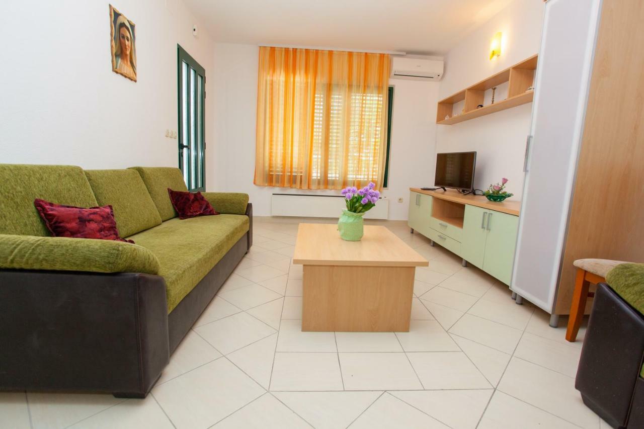 ברלה Apartments Jadranko מראה חיצוני תמונה